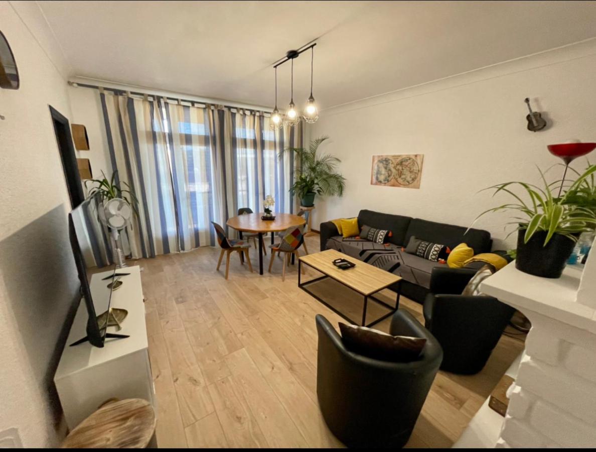 Très grand appartement à 10 min à pied du centre Castres  Exterior foto